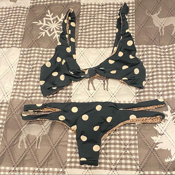 Acacia Dotty Set - Picture 4 of 5